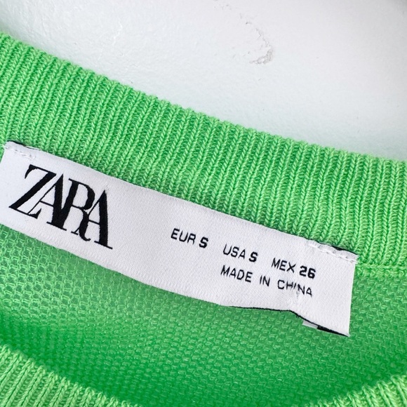 💚ZARA Green Crop Floral Pattern Long Sleeve Top Blouse Top - Picture 2 of 4